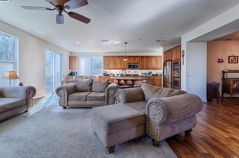 8807 Cellar Way, Windsor, CA 95492 photo 4