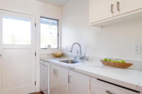 61 Pixley Ave #9, Corte Madera, CA 94925 photo 9
