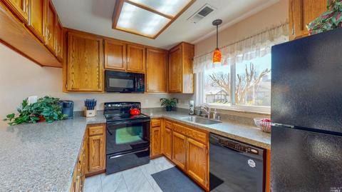 231 Usher Dr, Windsor, CA 95492 photo 5