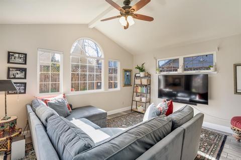 1887 Commons Ct, Windsor, CA 95492 photo 17