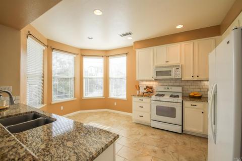 2388 Hanson Dr, Fairfield, CA 94533 photo 9