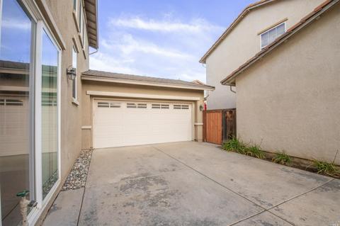 2388 Hanson Dr, Fairfield, CA 94533 photo 5