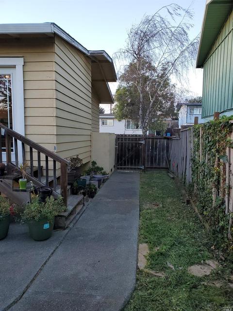109 Whitecliff Dr, Vallejo, CA 94589 photo 9