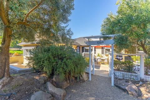 1069 2nd Ave, Napa, CA 94558 photo 2