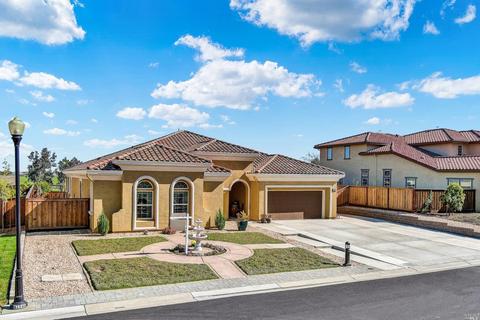 702 Elderberry Loop, Vacaville, CA 95688 photo 2