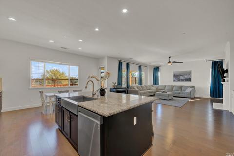 702 Elderberry Loop, Vacaville, CA 95688 photo 16