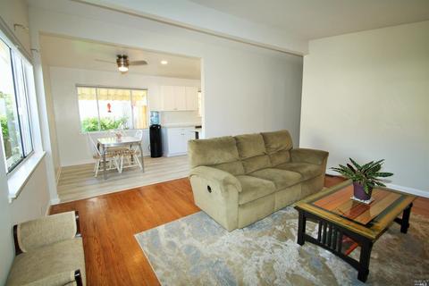 145 Maywood Dr, Vallejo, CA 94591 photo 3