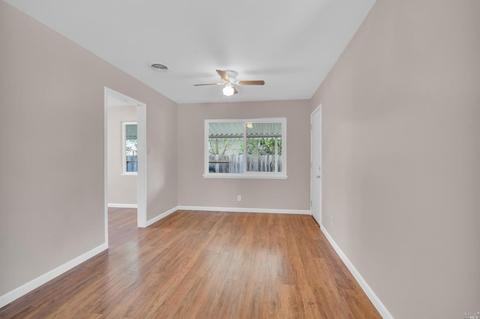1106 Holmes Ave, Napa, CA 94559 photo 8
