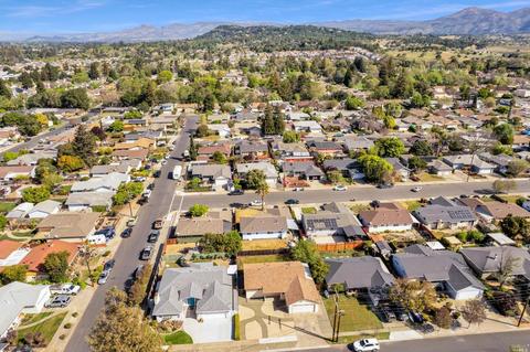 1106 Holmes Ave, Napa, CA 94559 photo 3