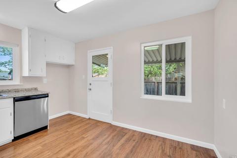 1106 Holmes Ave, Napa, CA 94559 photo 10