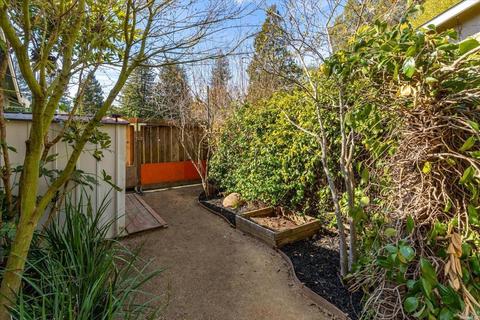 22 Queens Ct, Napa, CA 94558 photo 32