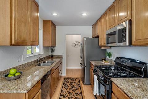 22 Queens Ct, Napa, CA 94558 photo 7
