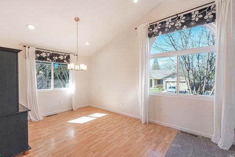 840 Natalie Dr, Windsor, CA 95492 photo 8