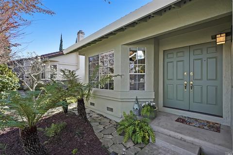 240 La Quinta Dr, Windsor, CA 95492 photo 9