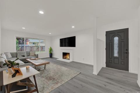 115 Redwing St, Vallejo, CA 94589 photo 2