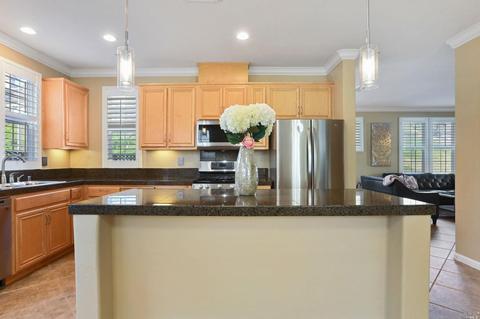 8069 Red Oak Ct, Vallejo, CA 94591 photo 13