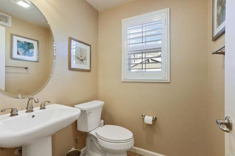 8069 Red Oak Ct, Vallejo, CA 94591 photo 19