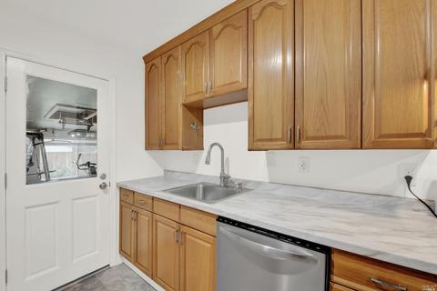 307 E Utah St, Fairfield, CA 94533 photo 26