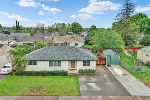 307 E Utah St, Fairfield, CA 94533 photo 2
