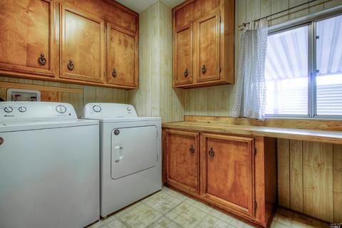 231 Regency Ct, Santa Rosa, CA 95401 photo 15