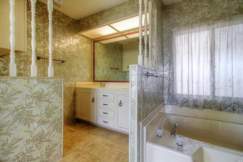 231 Regency Ct, Santa Rosa, CA 95401 photo 16