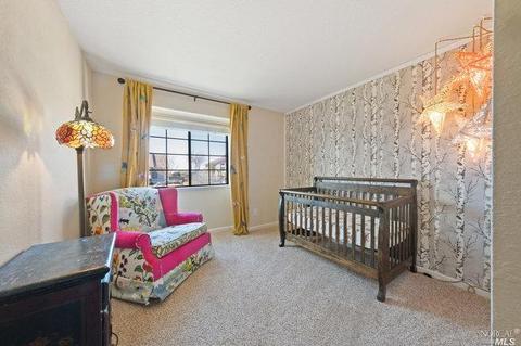 284 Honeydew Dr, Vallejo, CA 94591 photo 3