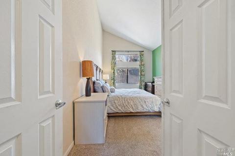 284 Honeydew Dr, Vallejo, CA 94591 photo 18