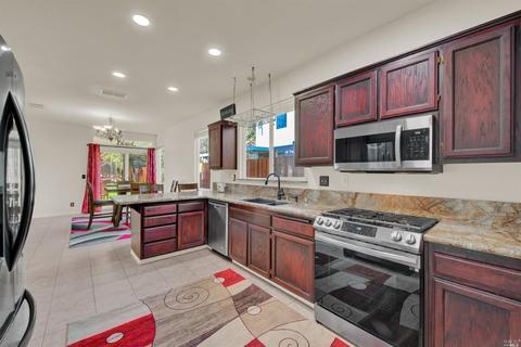 503 Edenderry Dr, Vacaville, CA 95688 photo 8