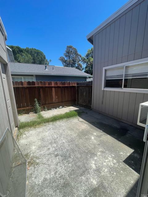 118 Del Norte Ct, Fairfield, CA 94533 photo 5