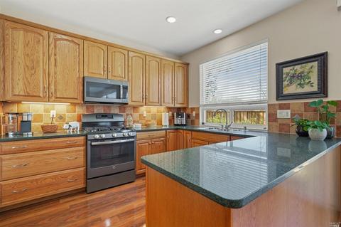 8709 Canyon Oak Dr, Windsor, CA 95492 photo 10