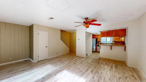 1267 Valley Oak Ct #E, Novato, CA 94947 photo 8