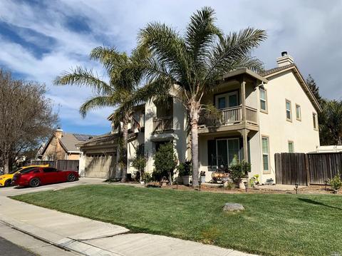1240 Revelle Dr, Dixon, CA 95620 photo 2