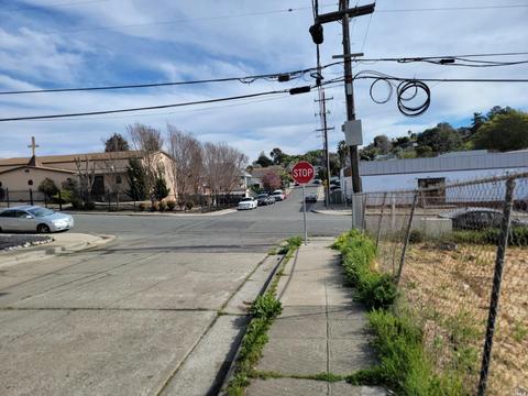 420 Lemon St, Vallejo, CA 94590 photo 12