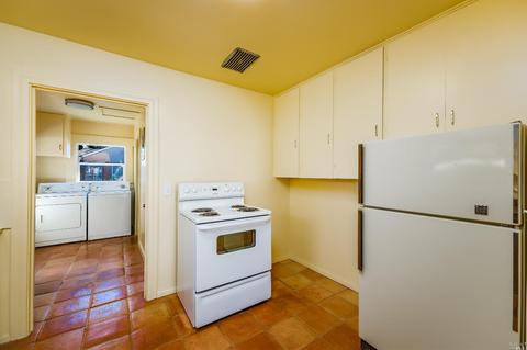 641 Central Ave, Willits, CA 95490 photo 8