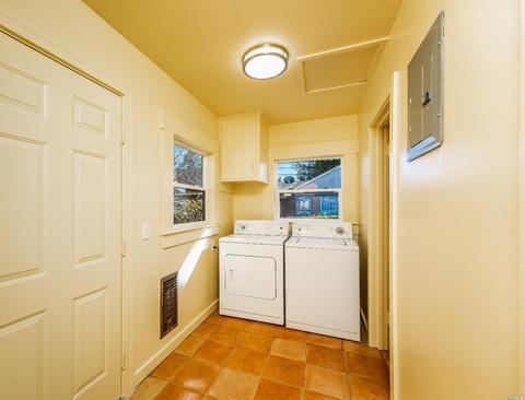 641 Central Ave, Willits, CA 95490 photo 9