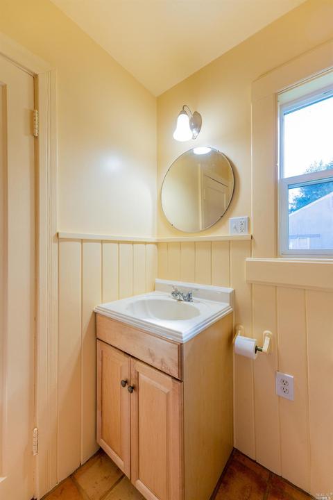 641 Central Ave, Willits, CA 95490 photo 11