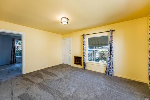 641 Central Ave, Willits, CA 95490 photo 4
