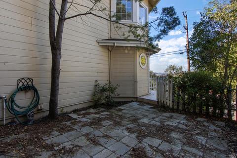 1354 Bush St, Martinez, CA 94553 photo 30