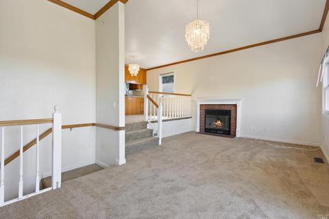 1354 Bush St, Martinez, CA 94553 photo 2