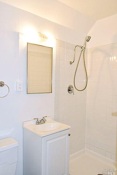 31 Benson Ave, Vallejo, CA 94590 photo 17