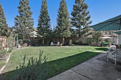 1445 Golf Course Dr, Windsor, CA 95492 photo 4