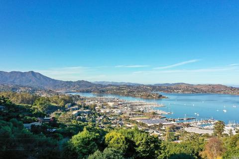 26 Crecienta Dr, Sausalito, CA 94965 photo 2