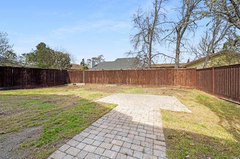 548 Empire Dr, Ukiah, CA 95482 photo 18