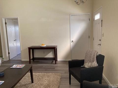560 Empire Dr, Ukiah, CA 95482 photo 6
