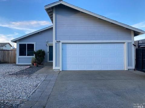 560 Empire Dr, Ukiah, CA 95482 photo 2