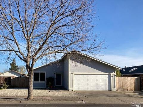 560 Empire Dr, Ukiah, CA 95482 photo 1