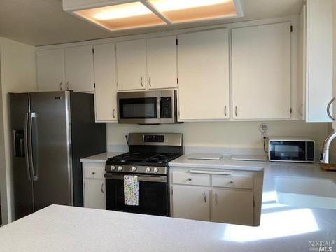 560 Empire Dr, Ukiah, CA 95482 photo 13