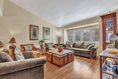 100 Doncaster Dr, Vallejo, CA 94591 photo 2