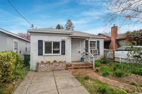 783 N Pine St, Ukiah, CA 95482 photo 2