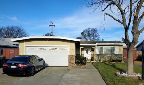 2066 Robin Dr, Fairfield, CA 94533 photo 1
